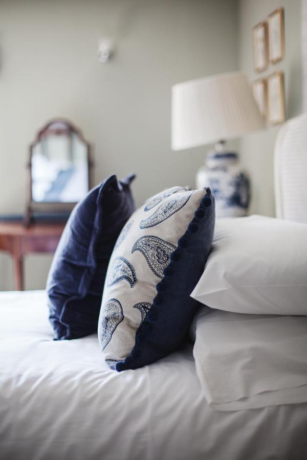 The George Inn Barford St Michael Exterior foto Throw pillows